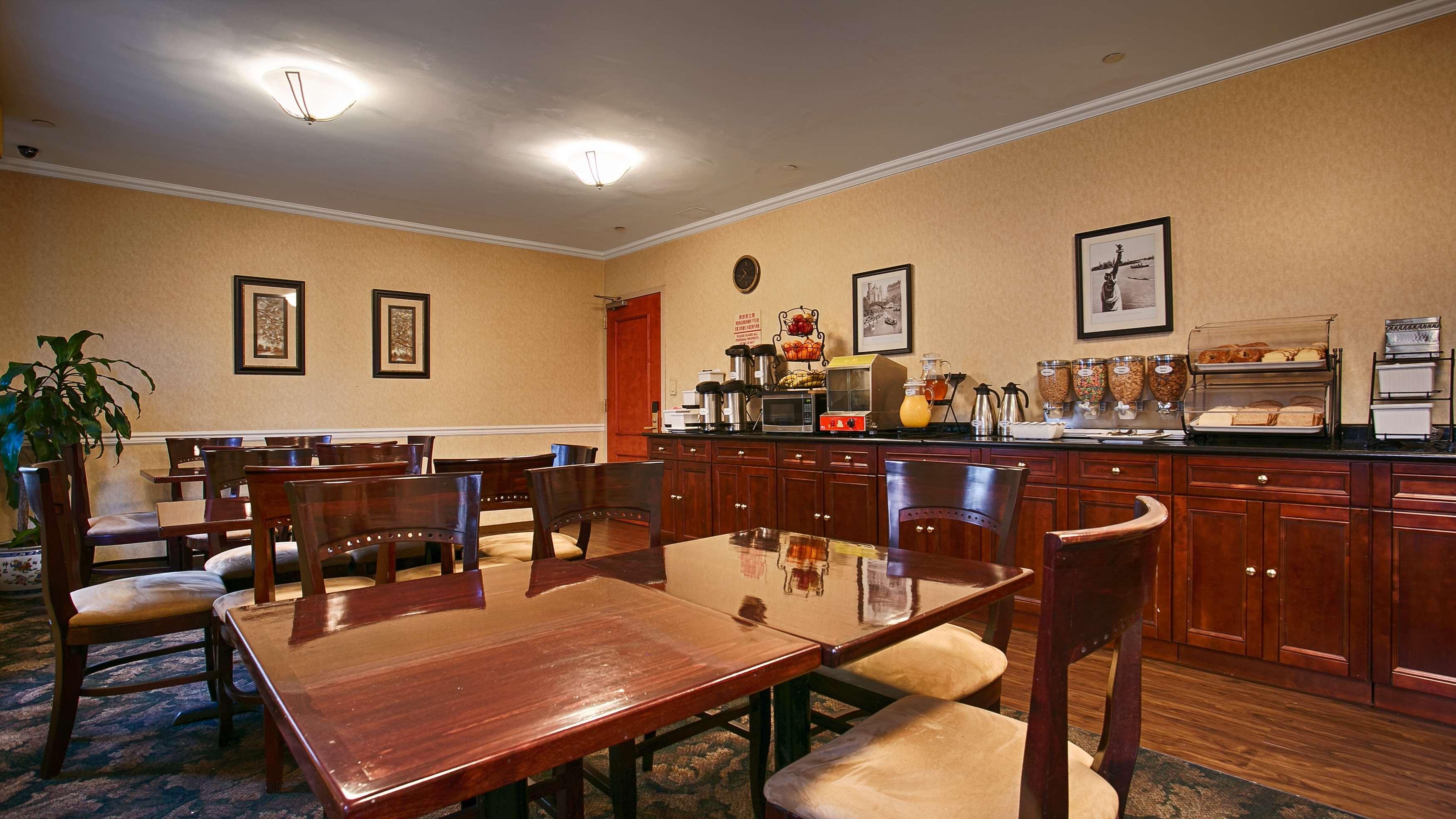 Best Western Queens Court New York Exteriör bild